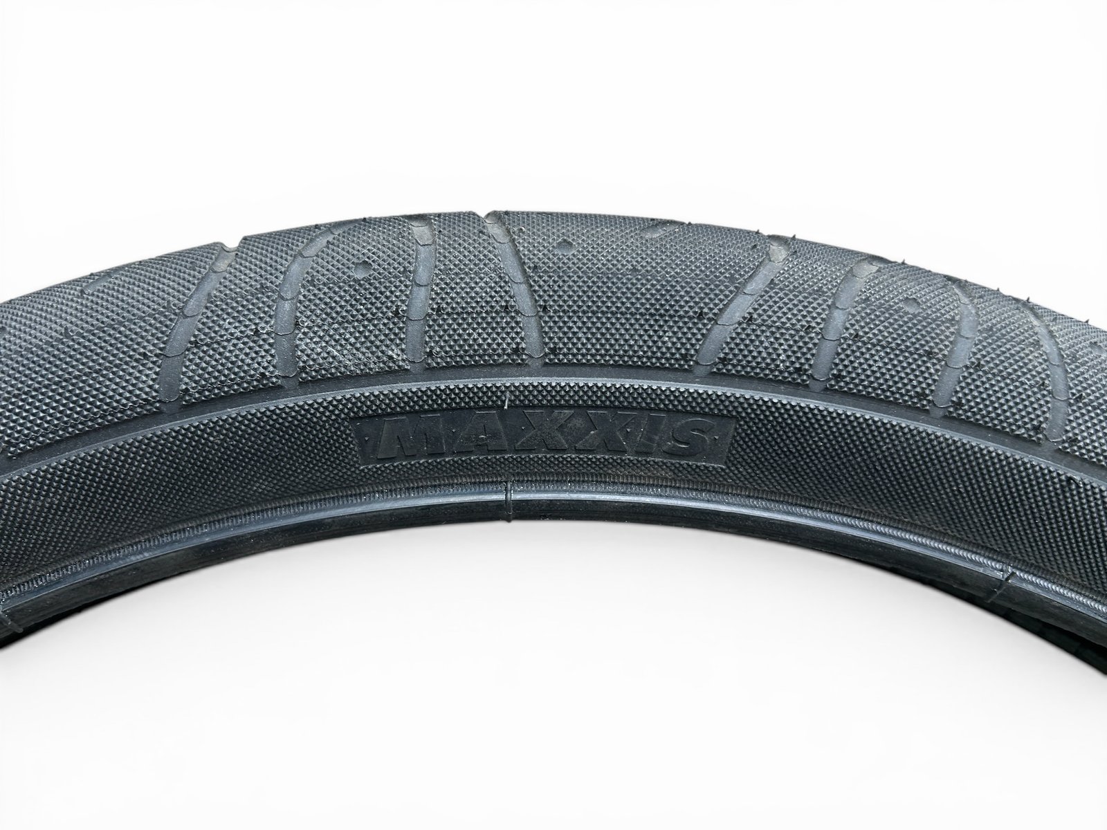 Maxxis Hookworm 61-507 24 Zoll Drahtreifen B-Ware